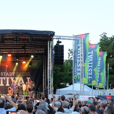 Bühne beim 3-Länder-Stadt-Festival
